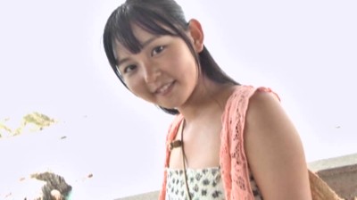 香坂まや 制服と沖縄とまや