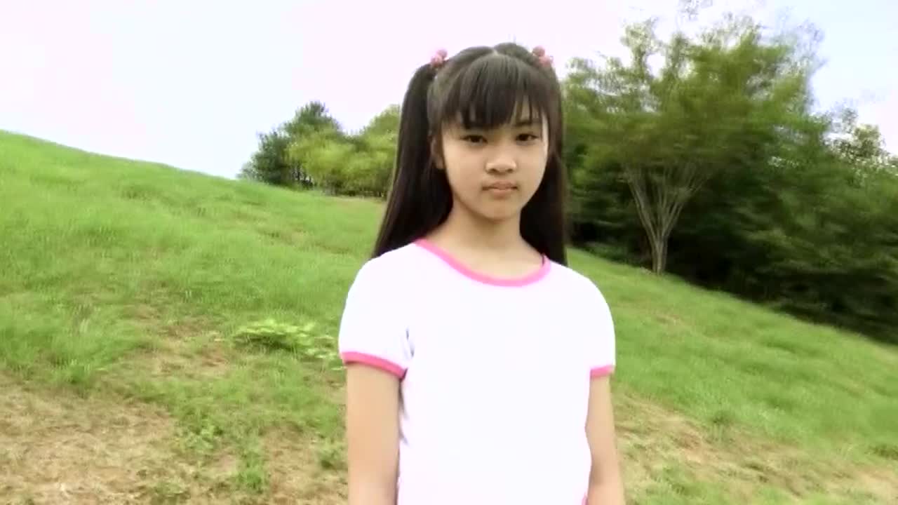 制服ニーハイ 三浦璃那