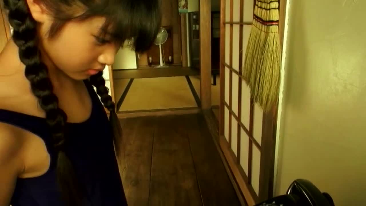 制服ニーハイ 三浦璃那